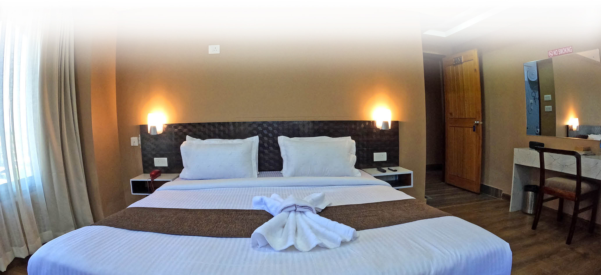 Tashi Ling Slider- Room