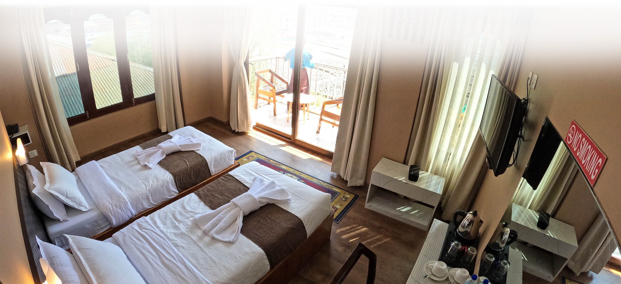 Tashi Ling Slider - roomB